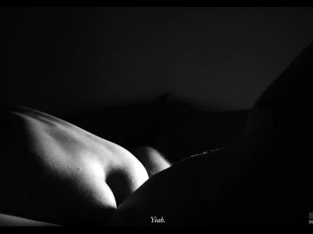 当我的女孩骑在我身上时，我对她说了脏话